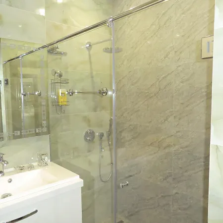 Apartment Shestaya Zhemchuzhina Odesa